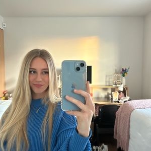 Meet your Posher, Eva